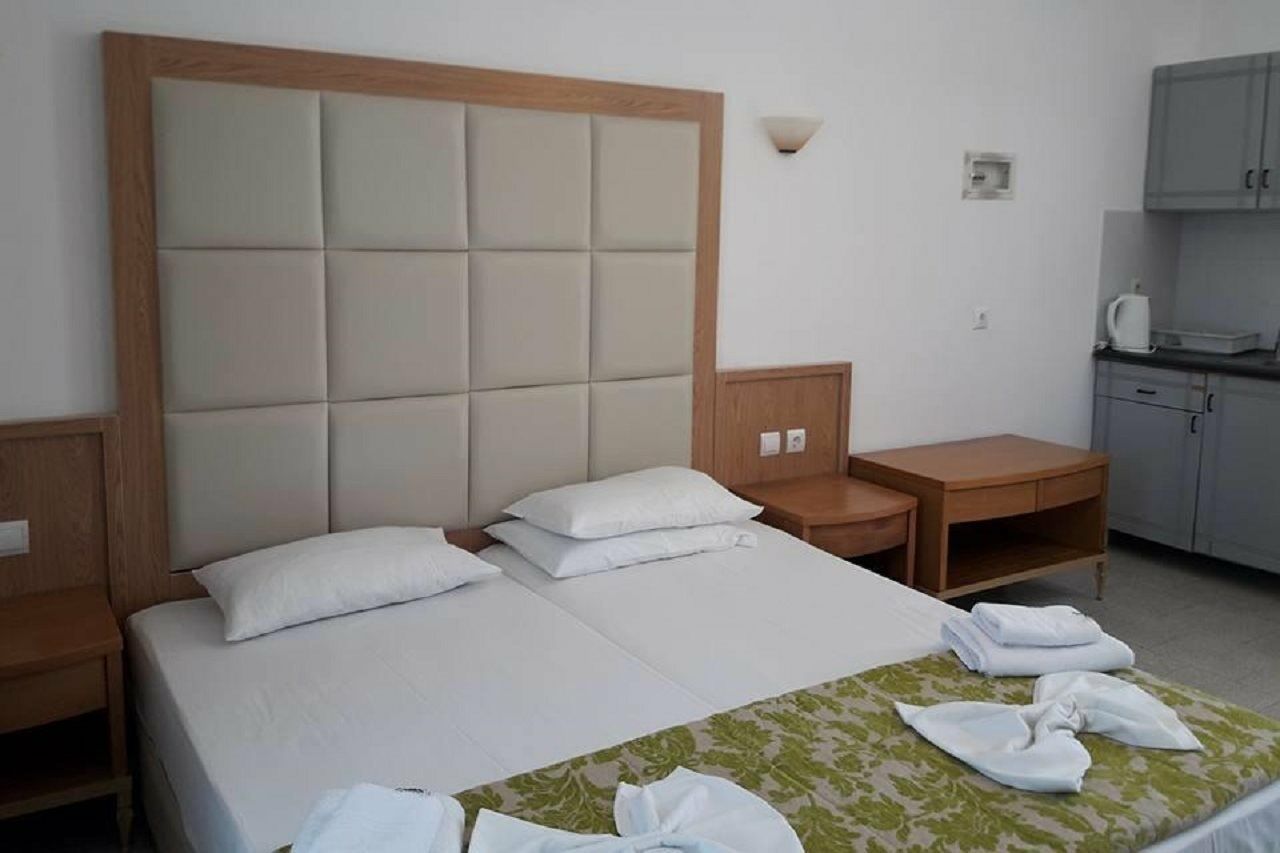 Haridimos Apartments Тавронитис Экстерьер фото